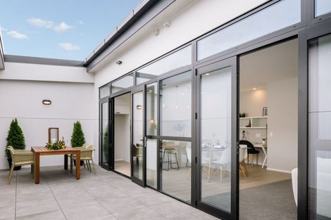 Photo of property in 203/86 Alpha Street, Cambridge, 3434