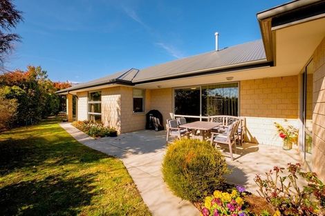 Photo of property in 2 Elite Court, Mount Pisa, Cromwell, 9383