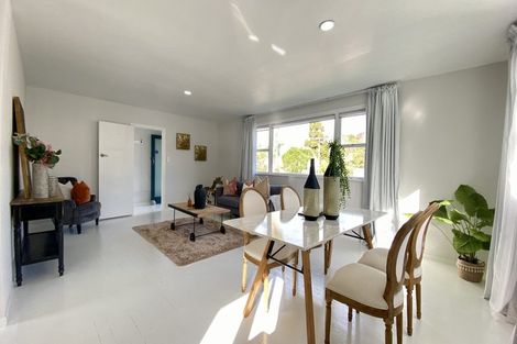 Photo of property in 12 Utting Street, Birkdale, Auckland, 0626