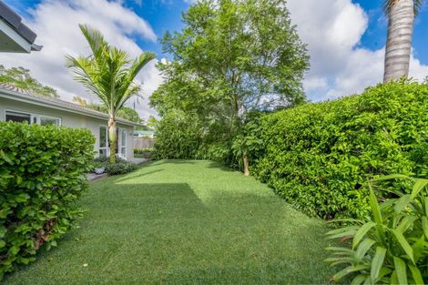 Photo of property in 11 Holly Way, Sunnyhills, Auckland, 2010