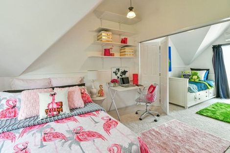 Photo of property in 14 Cameron Place, Drury, 2113