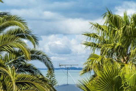 Photo of property in 139 Deep Creek Road, Torbay, Auckland, 0630