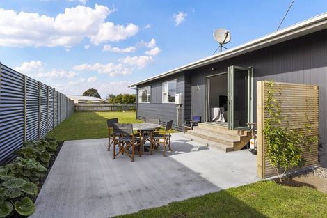 Photo of property in 39 Fairfield Road, Hawera, 4610