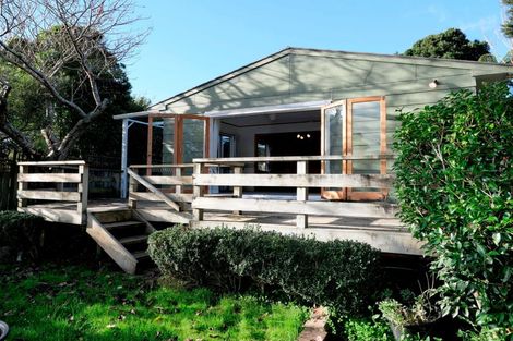 Photo of property in 136 Ruapehu Street, Paraparaumu, 5032