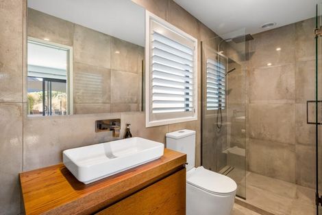 Photo of property in 19 Obelisk Street, Wanaka, 9305