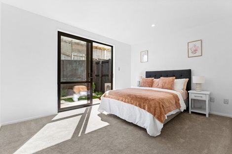 Photo of property in 5/18 Sylvan Crescent, Te Atatu South, Auckland, 0610