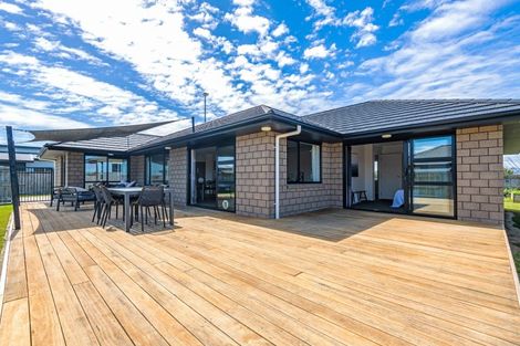 Photo of property in 79 Balrickard Way, Milson, Palmerston North, 4414