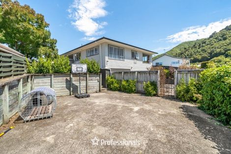 Photo of property in 3 Utah Grove, Totara Park, Upper Hutt, 5018