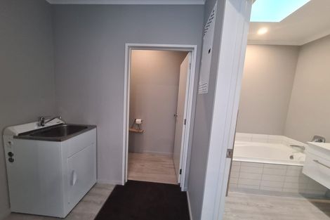 Photo of property in 19 William Dawson Crescent, Wigram, Christchurch, 8025