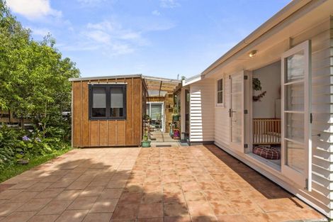 Photo of property in 5 Cross Street, Raglan, 3225