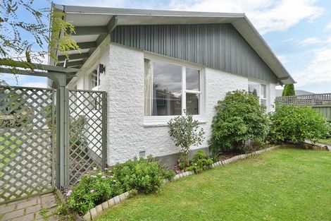 Photo of property in 2/1 Leeman Place, Redwood, Christchurch, 8051