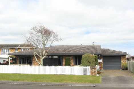 Photo of property in 1 Smith Road, Merrilands, New Plymouth, 4312