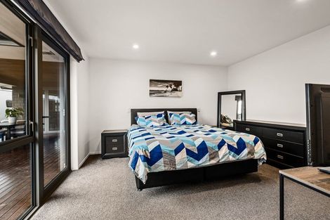 Photo of property in 17 Dreaver Drive, Waitara, 4320