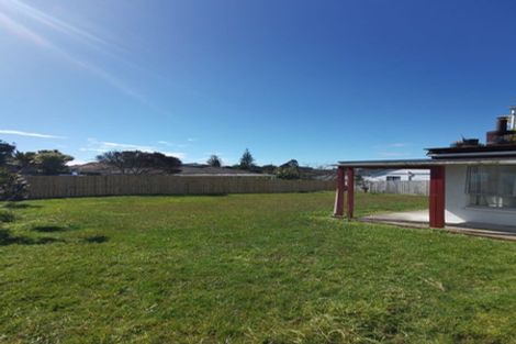 Photo of property in 51 Archibald Road, Kelston, Auckland, 0602