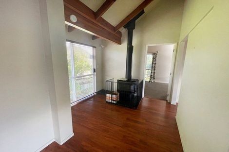 Photo of property in 1 Gosford Drive, Botany Downs, Auckland, 2010