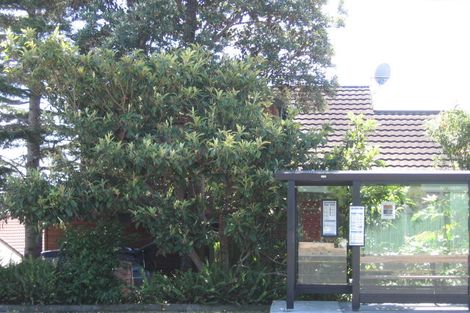 Photo of property in 2/55 Rangatira Road, Beach Haven, Auckland, 0626