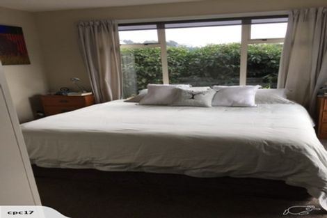 Photo of property in 90 Moncks Spur Road, Redcliffs, Christchurch, 8081