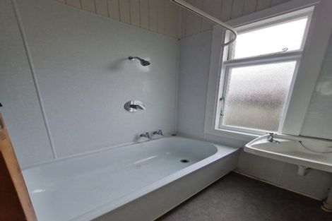 Photo of property in 17 Dilworth Street, Riccarton, Christchurch, 8011