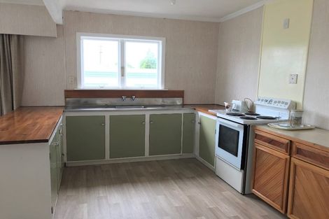 Photo of property in 221 Mangorei Road, Merrilands, New Plymouth, 4312