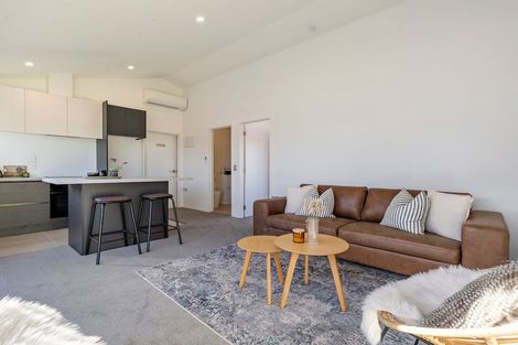 Photo of property in 32 Riley Street, Lake Hawea, 9382