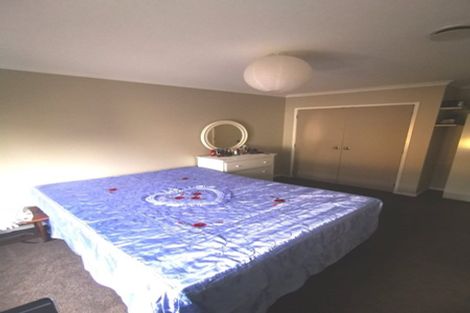 Photo of property in 24 Barnea Circle, Glen Eden, Auckland, 0602