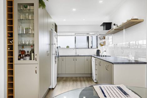 Photo of property in 16 Daniel Place, Kelvin Grove, Palmerston North, 4414