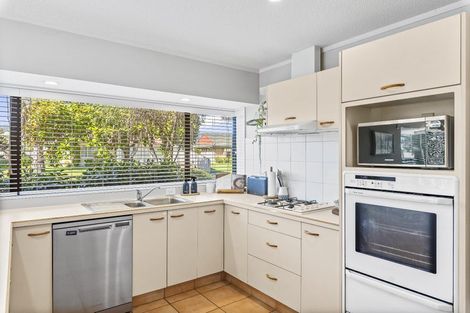 Photo of property in 31 Hadleigh Court, Paraparaumu, 5032