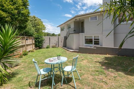 Photo of property in 12 Bacot Place, Howick, Auckland, 2014