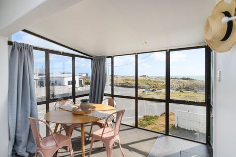 Photo of property in 21 Ocean Beach Street, Foxton Beach, Foxton, 4815