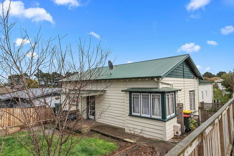 Photo of property in 16 Huia Avenue, Forest Lake, Hamilton, 3200