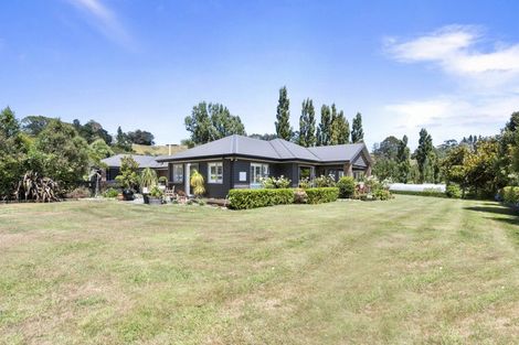 Photo of property in 38 Kingsdale Park Drive, Aokautere, Palmerston North, 4471