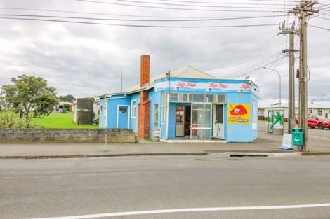 Photo of property in 490 Heads Road, Castlecliff, Whanganui, 4501