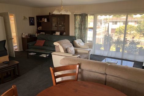 Photo of property in 10 Quibray Place, Botany Downs, Auckland, 2010