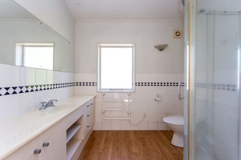 Photo of property in 101b Yaldhurst Road, Sockburn, Christchurch, 8042