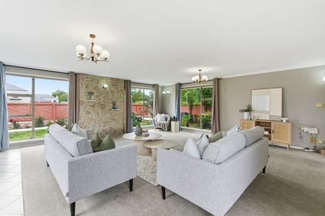 Photo of property in 219 Main North Road, Redwood, Christchurch, 8051