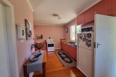Photo of property in 17 Edwards Avenue, Henderson, Auckland, 0610