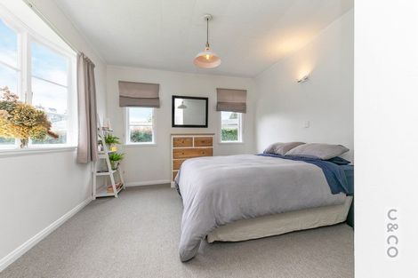 Photo of property in 49 Cambridge Road, Riverhead, 0820