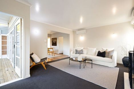 Photo of property in 12 Thornton Road, Cambridge, 3434