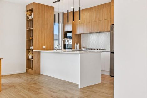 Photo of property in 12 Len Ireland Drive, Kumeu, 0810