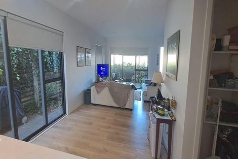 Photo of property in 11 Pennant Street, Long Bay, Auckland, 0630