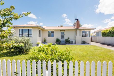 Photo of property in 14 Cobham Way, Feilding, 4702