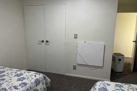 Photo of property in 2/130 Oriental Parade, Oriental Bay, Wellington, 6011