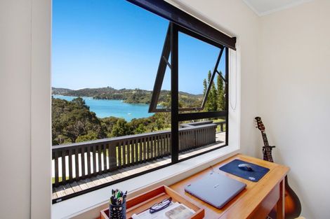 Photo of property in 15 Major Bridge Drive, Russell, 0272