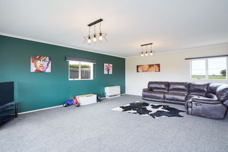 Photo of property in 381 Bay Road, West Plains, Invercargill, 9879