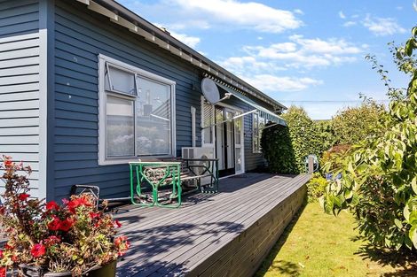 Photo of property in 12 Parsonage Road, Waimate, 7924
