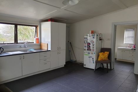 Photo of property in 203 Bridge Street, Eltham, 4322