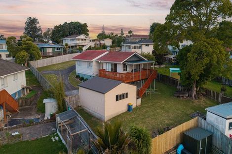 Photo of property in 11 Seakens Way, Glen Eden, Auckland, 0602