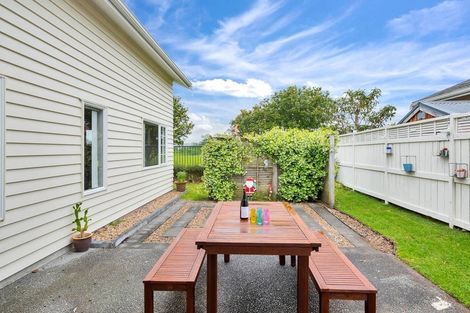 Photo of property in 10 Mulvaney Crescent, Henderson, Auckland, 0612