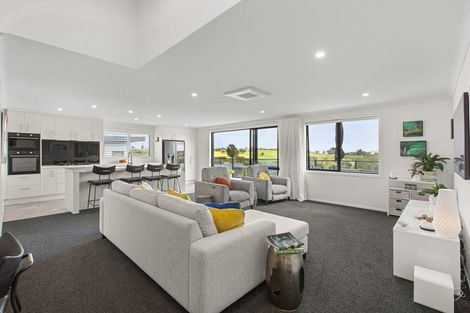 Photo of property in 5 Maataitai Road, Raglan, 3225