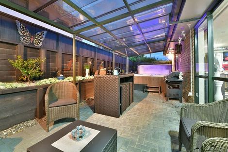 Photo of property in 6 Coral Court, Gulf Harbour, Whangaparaoa, 0930